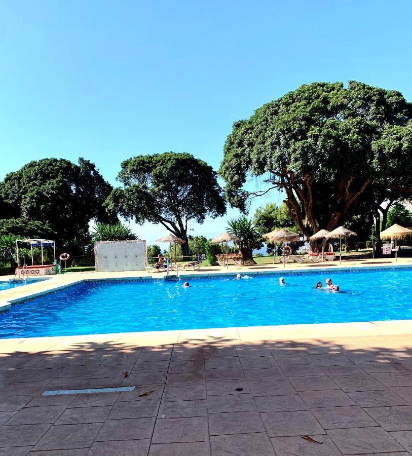 Apartamento Premium Con Piscina - Recepcion 24 Hs 贝纳尔马德纳 外观 照片